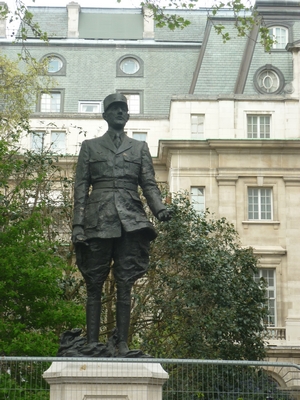 statuedegaulle